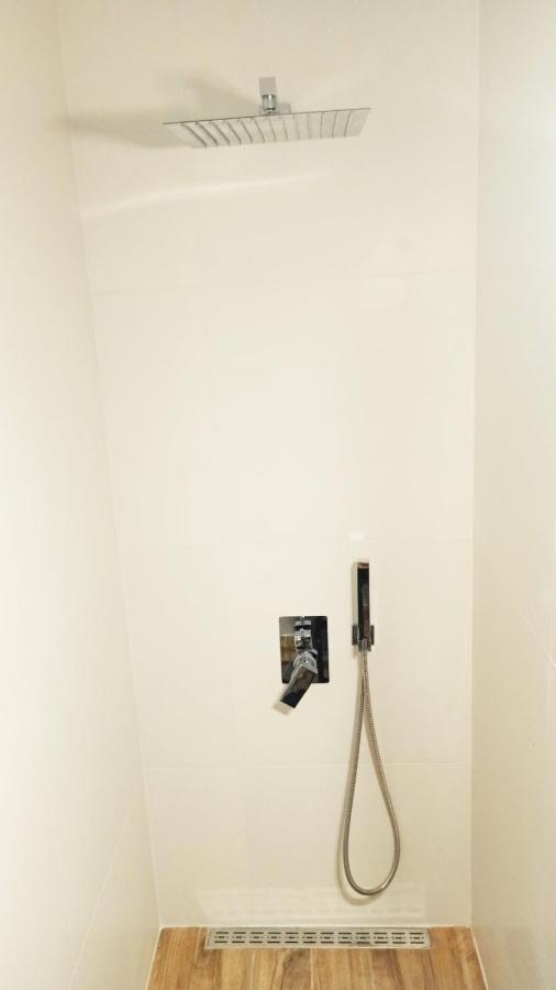 Down Town Luxurious Apartments Alexandroupoli Esterno foto